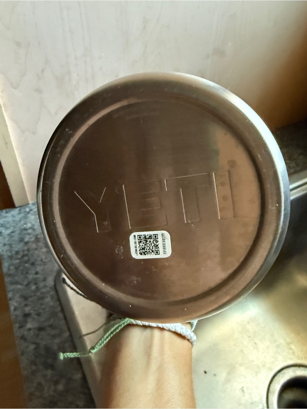 YETI Rambler Stainless Water Bottle - Blue - Picture 3 of 4